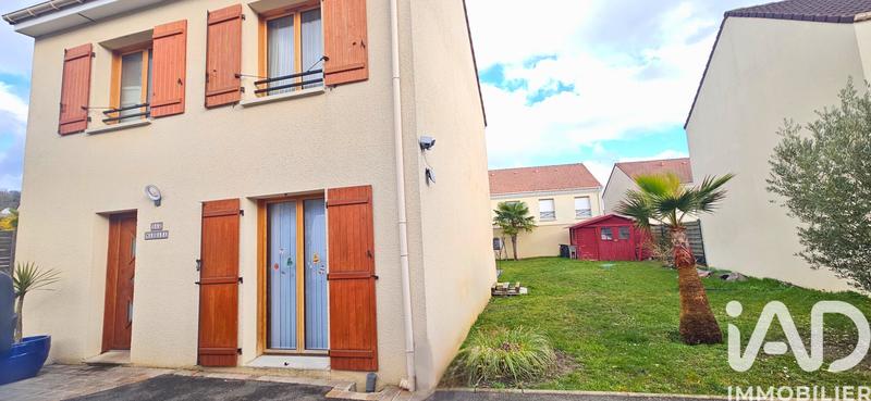 Maison - 93 m² - 5 pièces