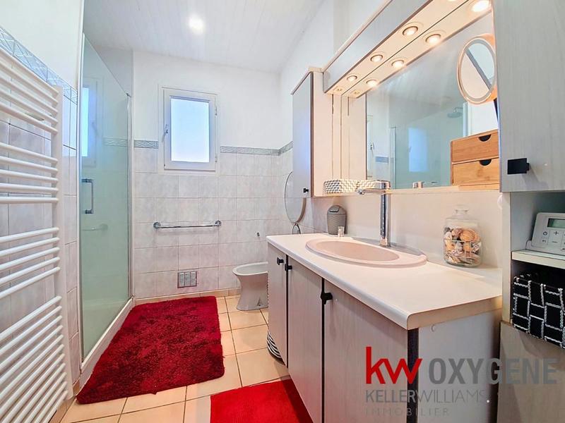 Maison - 95 m² - 4 pièces