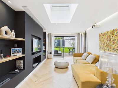 Maison - 119 m² - 5 pièces