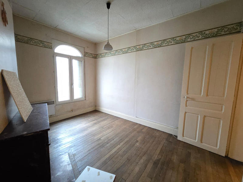 Maison - 248 m² - 10 pièces