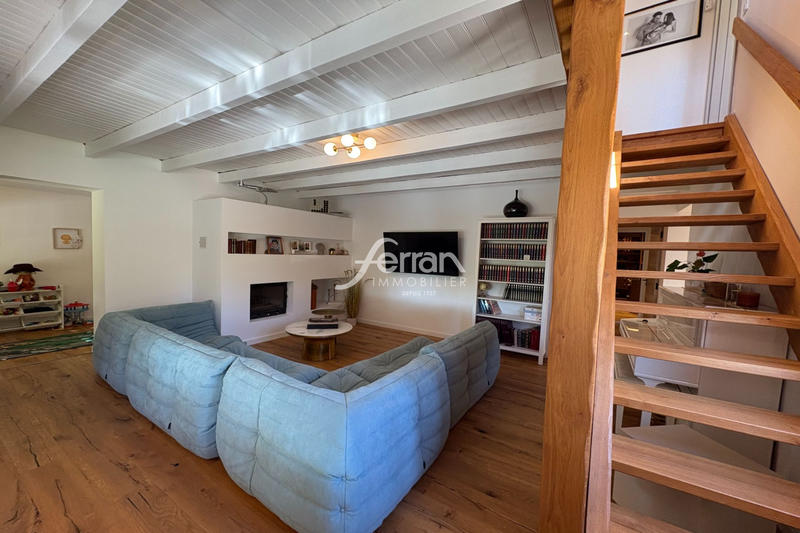 Maison - 170 m² - 8 pièces