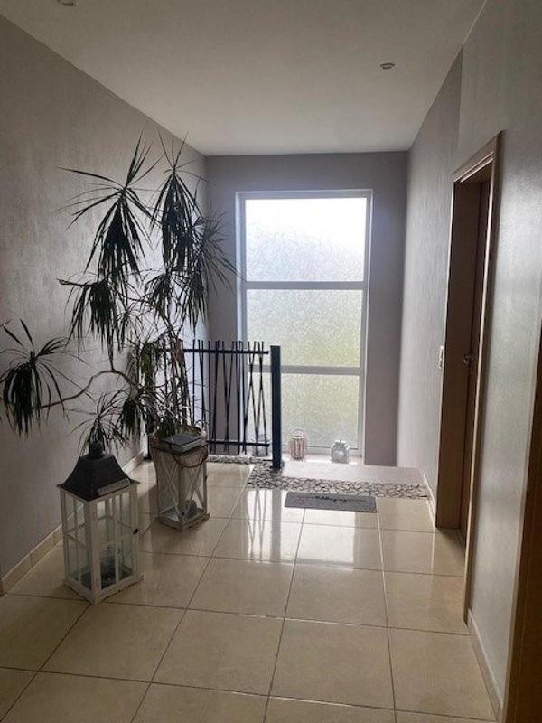 Villa - 361 m² - 8 pièces