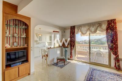 Appartement - 79 m² - 3 pièces