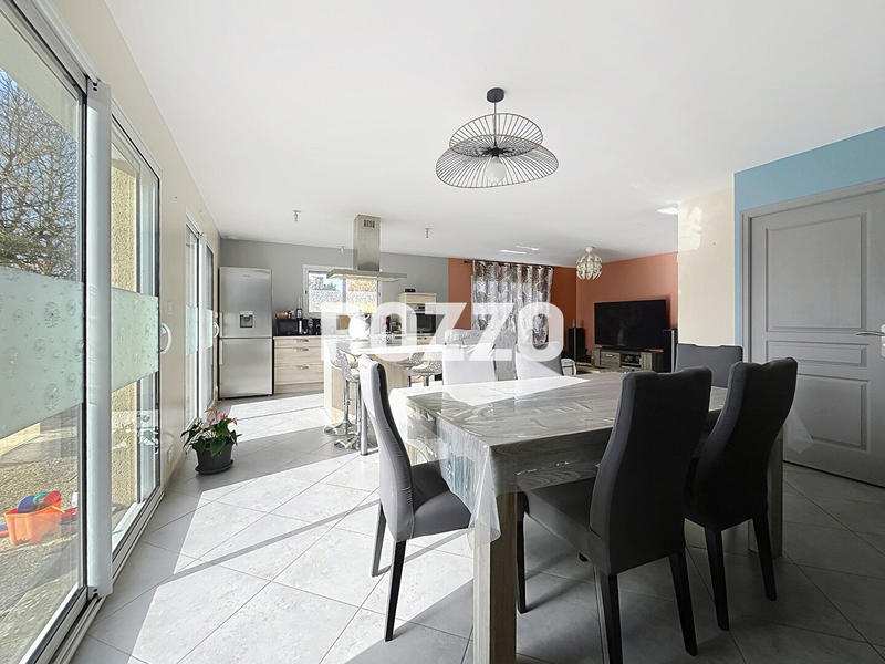 Maison - 100 m² - 5 pièces