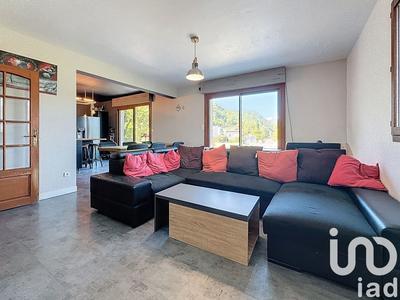 Maison - 277 m² - 8 pièces