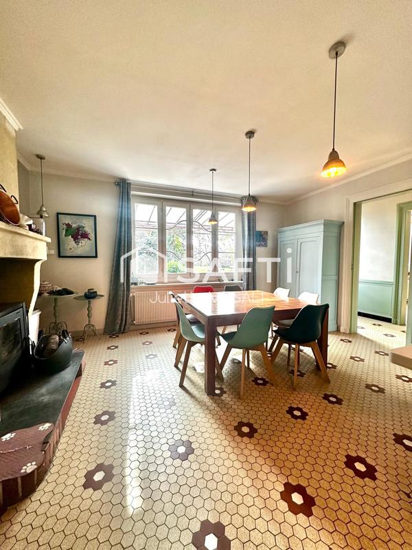 Maison de maîtres - 321 m² - 9 pièces