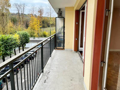 Appartement - 85 m² - 3 pièces