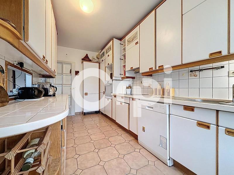 Appartement - 99 m² - 5 pièces