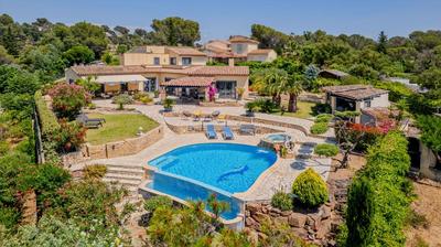 Villa - 196 m² - 4 pièces