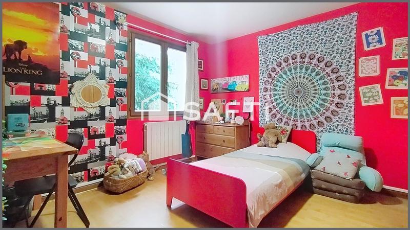 Maison - 223 m² - 11 pièces