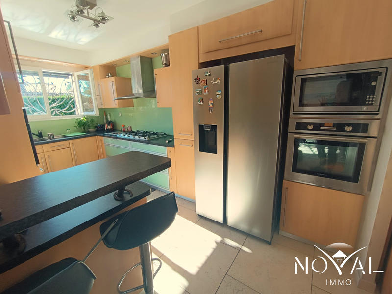 Maison ancienne - 203 m² - 7 pièces