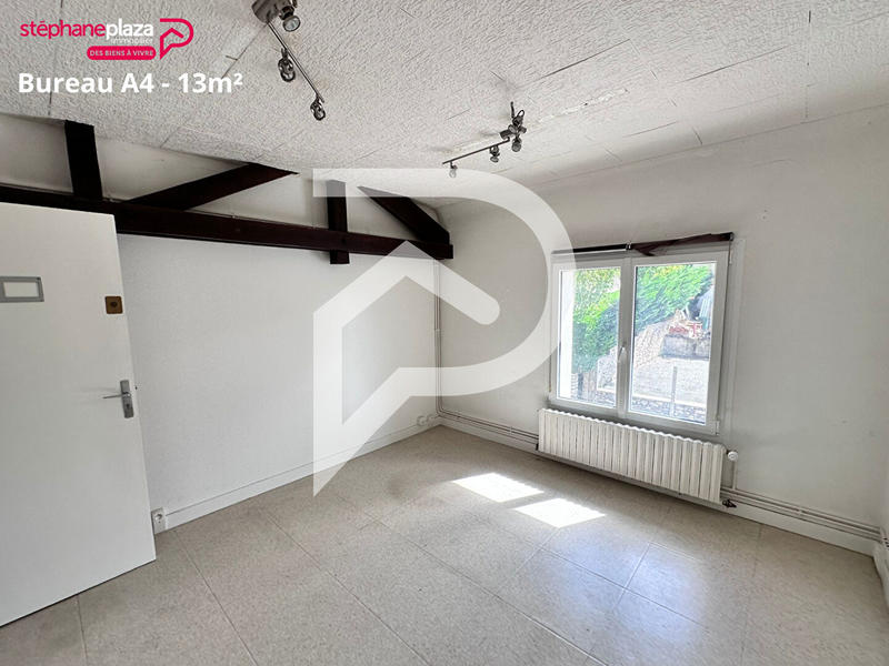 Local commercial - 14 m² - 1 pièce