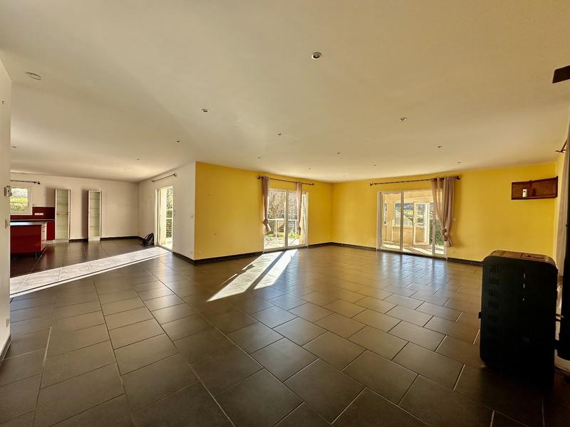 Maison - 190 m² - 6 pièces