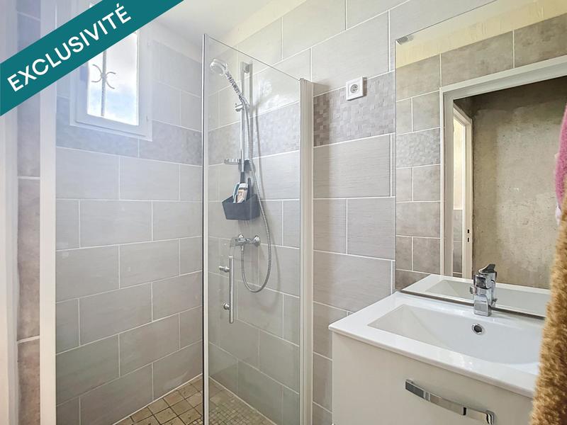 Maison - 209 m² - 9 pièces