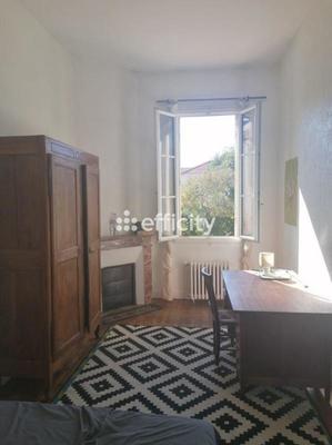 Appartement - 100 m² - 4 pièces