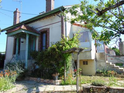 Maison - 93 m² - 4 pièces