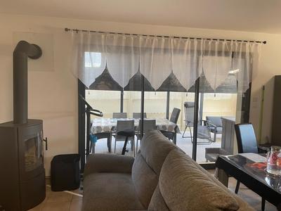 Maison - 99 m² - 5 pièces