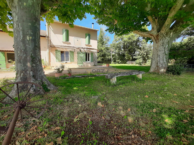 Mas - 270 m² - 7 pièces