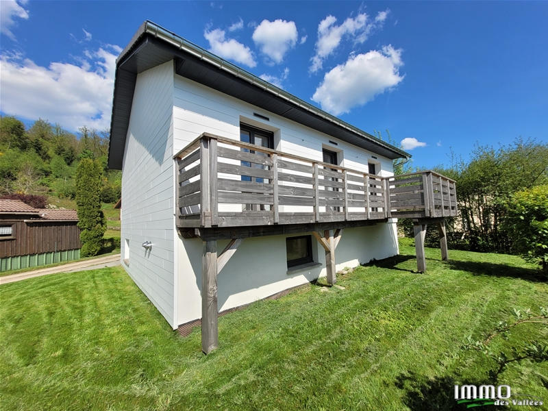 Maison - 90 m² - 5 pièces