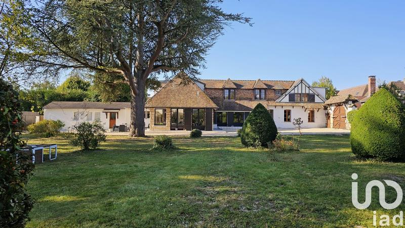 Maison - 255 m² - 10 pièces