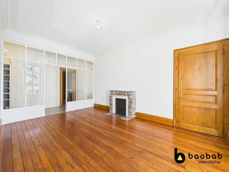 Appartement - 147 m² - 5 pièces