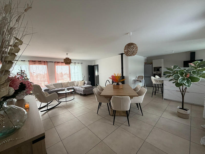 Maison - 105 m² - 5 pièces