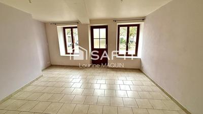 Maison de village - 100 m² - 4 pièces