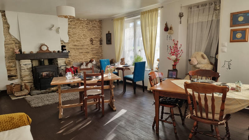 Maison - 286 m² - 15 pièces