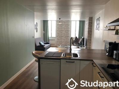 Chambre - 11 m² - 1 pièce