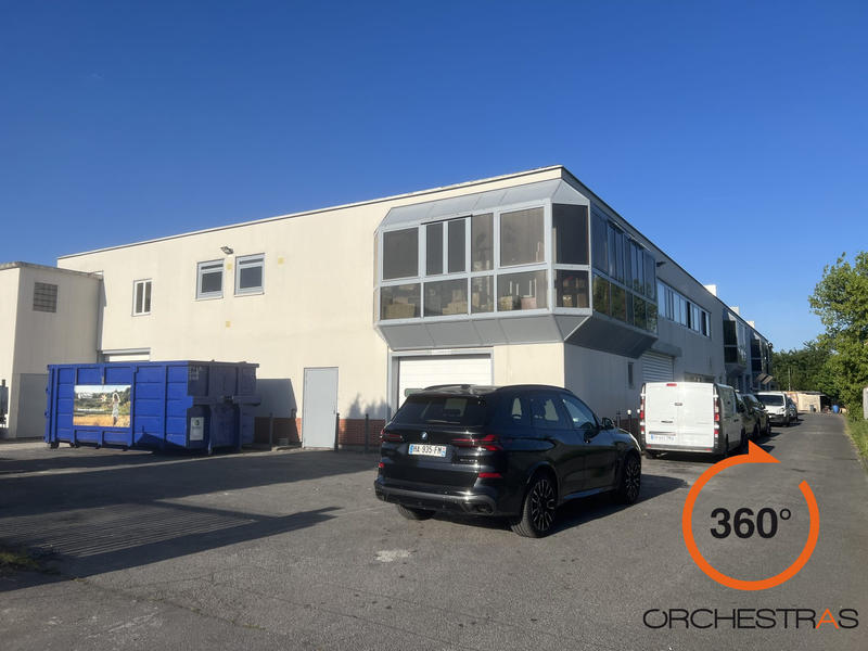 Local d'activités - 245 m²
