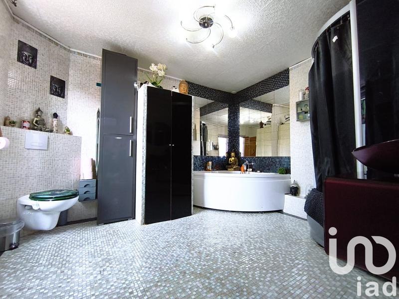 Maison de village - 100 m² - 6 pièces