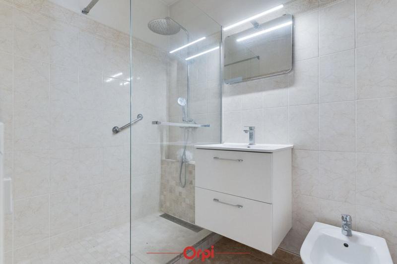 Appartement - 84 m² - 4 pièces