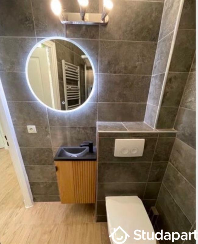 Chambre - 75 m² - 1 pièce