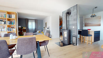 Maison - 132 m² - 6 pièces