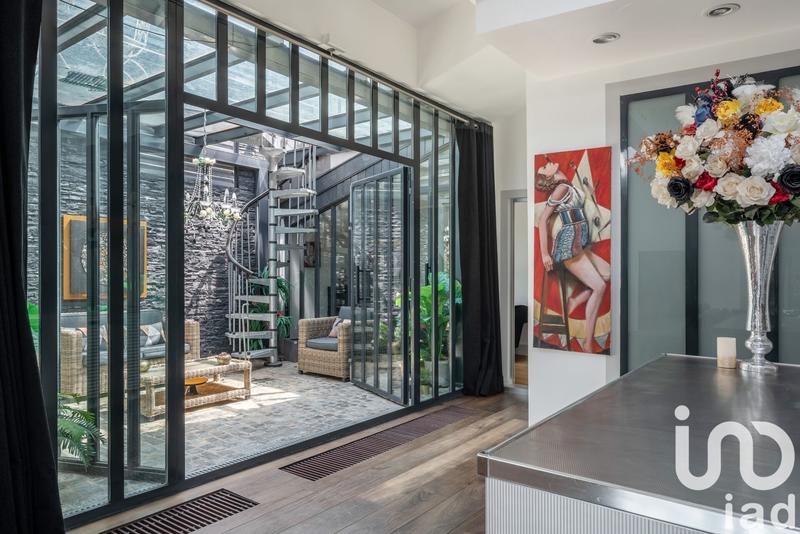 Maison de ville - 230 m² - 6 pièces