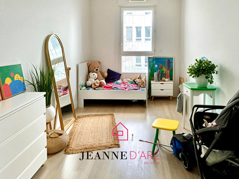 Appartement - 75 m² - 4 pièces