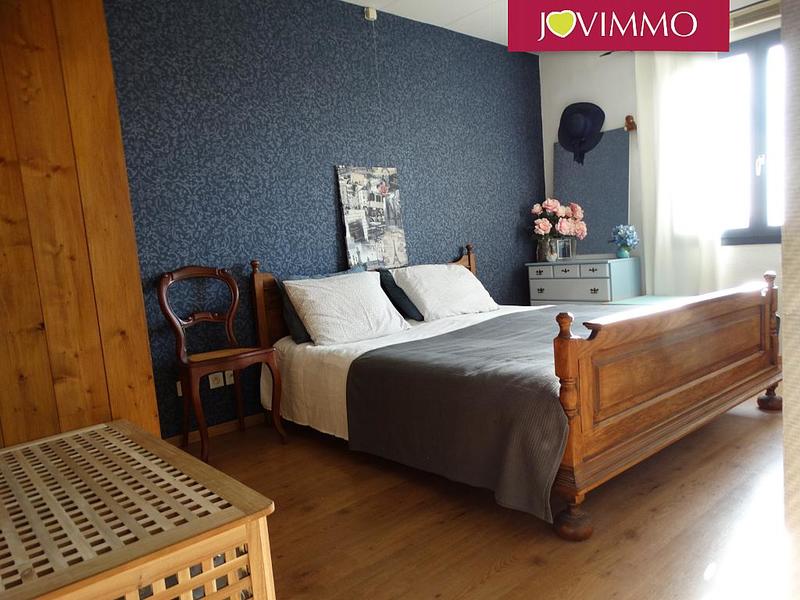 Maison - 215 m² - 10 pièces