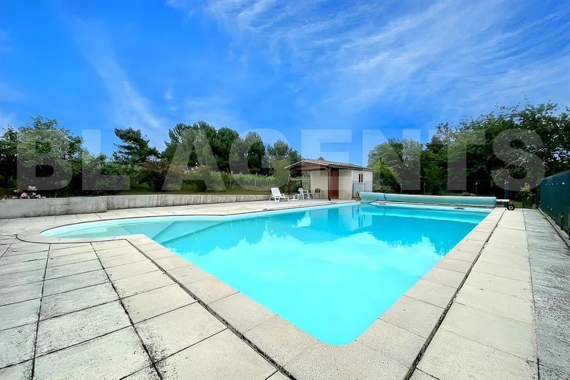 Maison en pierre - 225 m² - 6 pièces