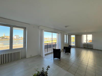 Appartement - 82 m² - 3 pièces