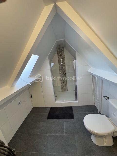 Immeuble - 210 m² - 15 pièces