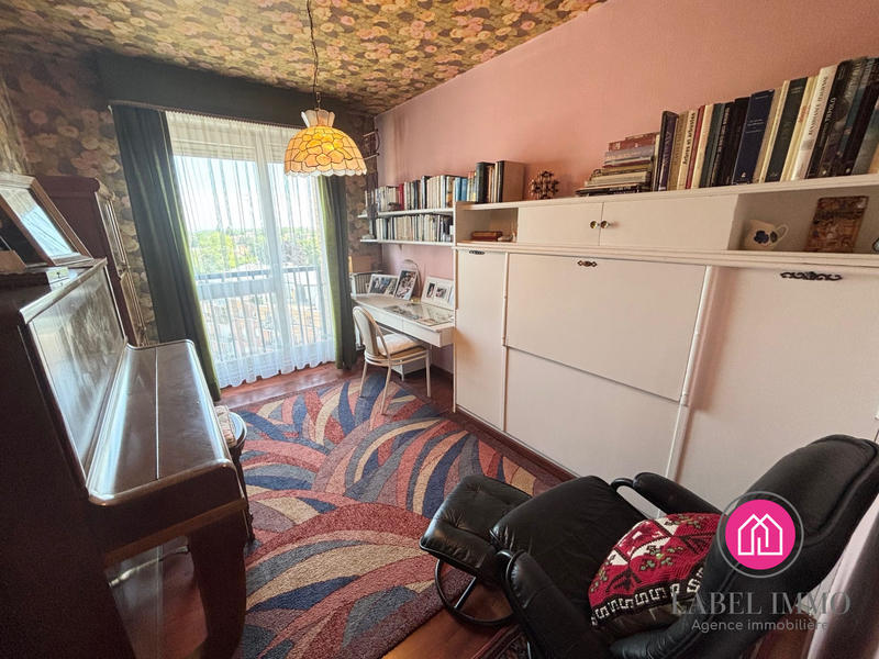 Appartement - 100 m² - 6 pièces