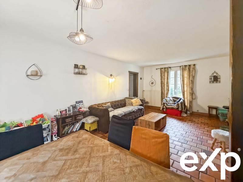 Maison - 90 m² - 5 pièces