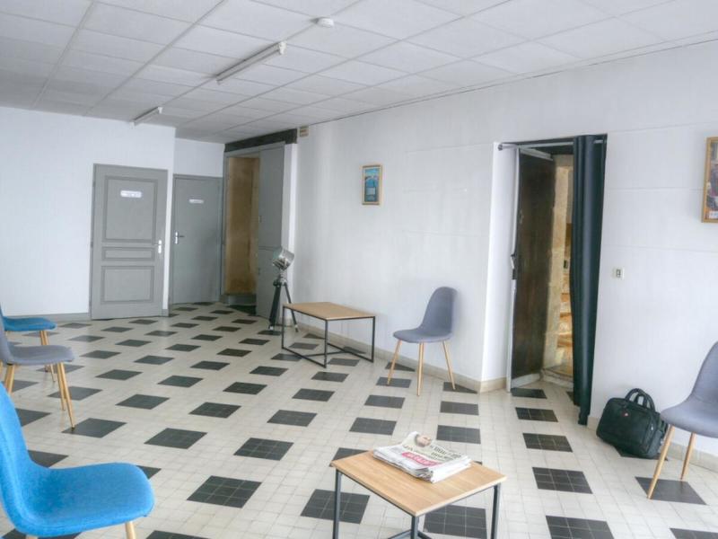 Maison - 327 m² - 12 pièces