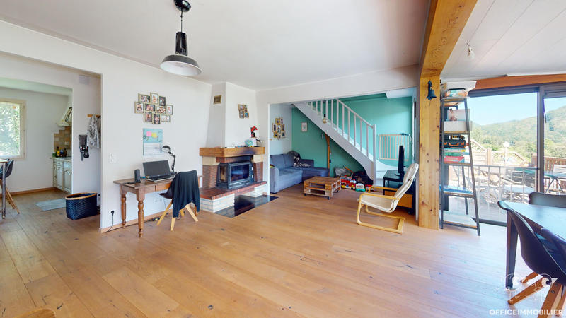 Maison - 143 m² - 6 pièces