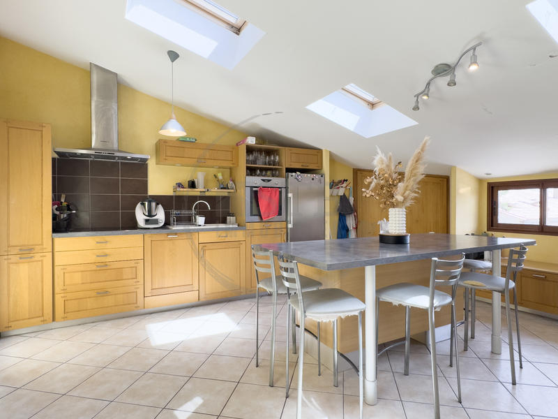 Fonds de commerce - Magasins - 350 m²