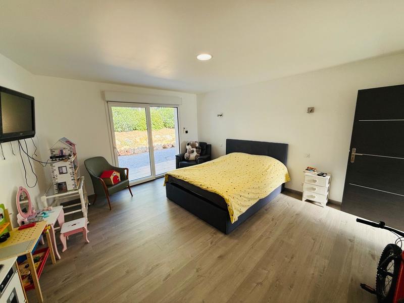 Villa - 208 m² - 4 pièces