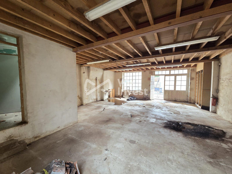 Local commercial - 79 m² - 1 pièce