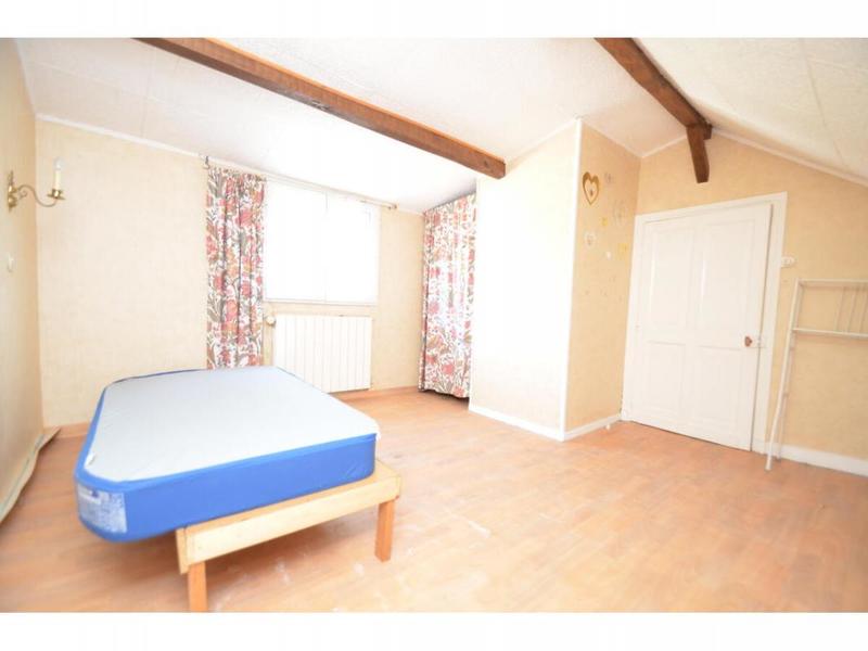 Maison - 252 m² - 14 pièces