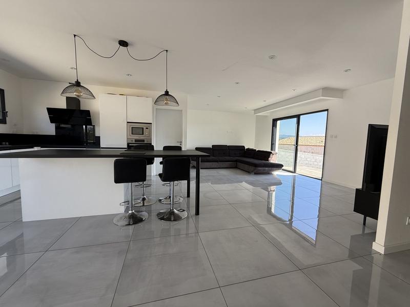 Villa - 127 m² - 4 pièces