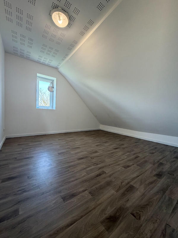 Maison - 150 m² - 8 pièces